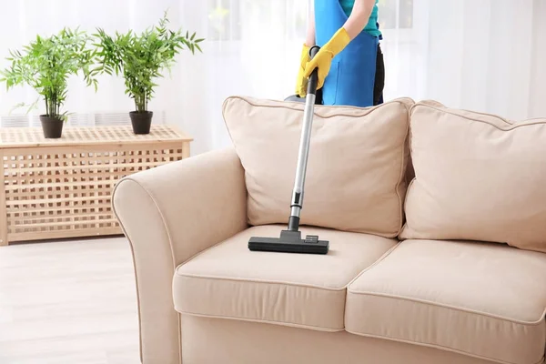 depositphotos_171669148-stock-photo-woman-cleaning-couch (1)